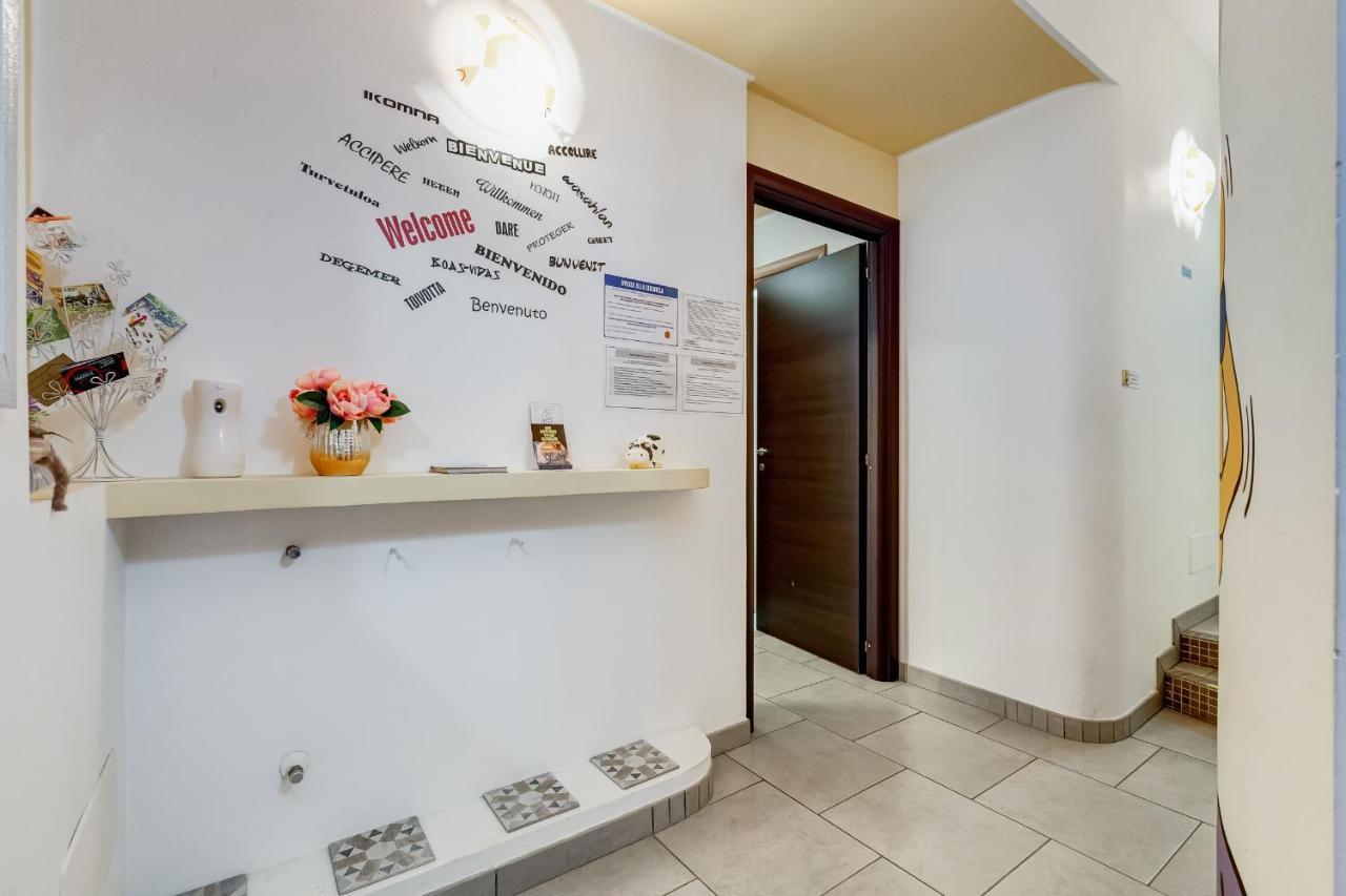 B&B Casa Der Poeta Рим Екстериор снимка
